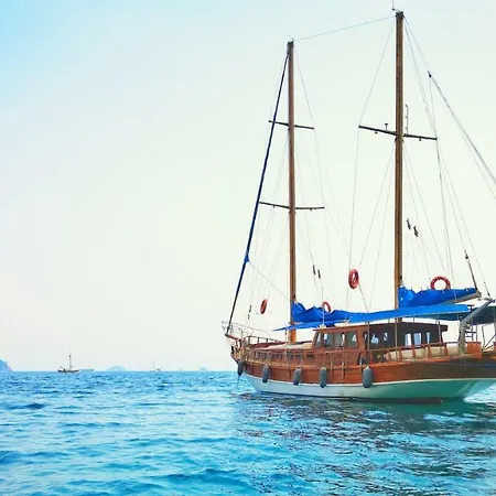 Ide Yacht Blue Voyage