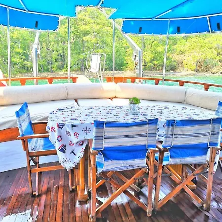 بوتيل Ide Yacht Blue Voyage