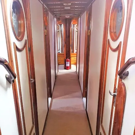 Ide Yacht Blue Voyage بوتيل مرمريس
