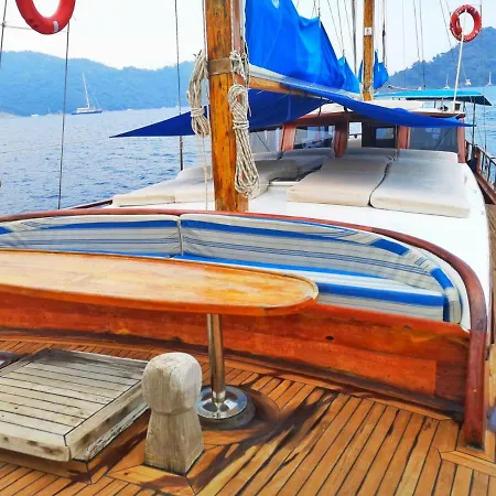 Ide Yacht Blue Voyage بوتيل مرمريس